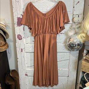 Young Edwardian Elegant Brown Off-Shoulder Dress with Chain & Crystal Detailing